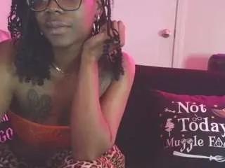 cocoblanco24 on CamSoda 