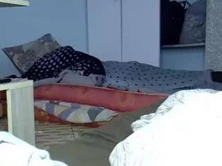 Offline crispy-tight on CamSoda