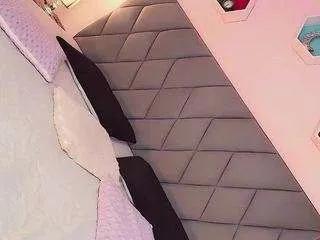 Freechat dalis-hills on CamSoda