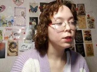 Offline edithblakeman on CamSoda