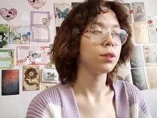 Offline edithblakeman on CamSoda