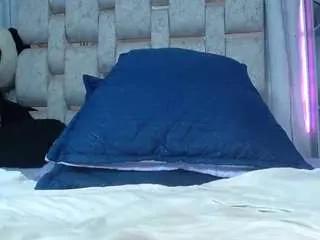 Offline emmasweet1 on CamSoda