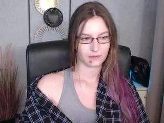 Offline emmatease94 on CamSoda