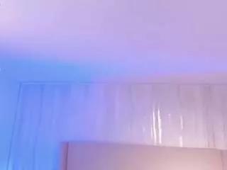 Offline emmily-z on CamSoda