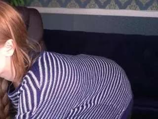 Offline foxymayy on CamSoda