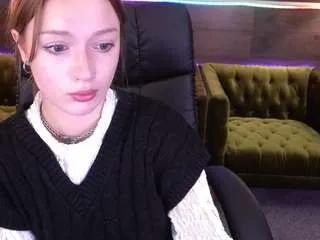 Offline foxymayy on CamSoda