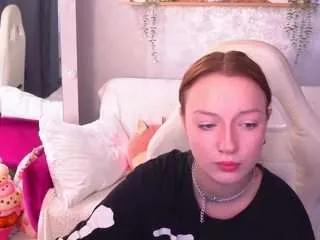 Offline foxymayy on CamSoda