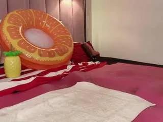 Freechat hallybans on CamSoda