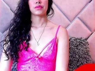 Offline hellenparis on CamSoda