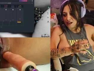 india-rae-blaze on CamSoda 