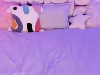 Freechat keyriss on CamSoda