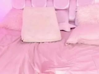 Freechat keyriss on CamSoda