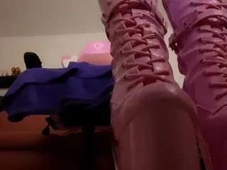 Freechat kisica on CamSoda