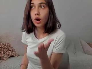Freechat labubaby on CamSoda