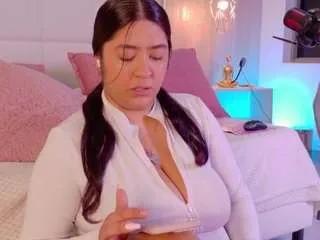 Offline leoniewinters on CamSoda