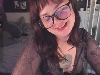 lilacmuse on CamSoda 