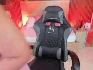 Freechat lilly-ass on CamSoda