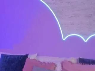 Freechat lilou-albrecht on CamSoda