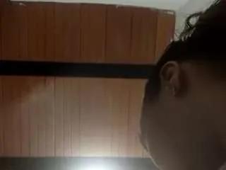 little-lucyx on CamSoda 