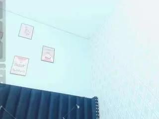 Freechat littleebluee on CamSoda