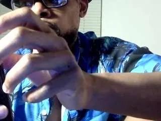 Offline llmywood on CamSoda