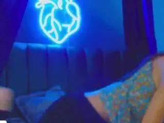 Offline lunaa-mistyc on CamSoda