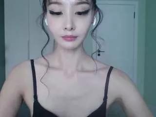 Freechat lunytang on CamSoda