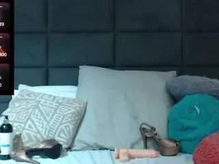 Freechat madisonjenner on CamSoda