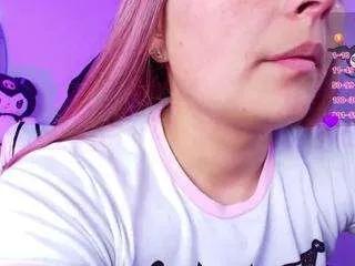 Freechat marceliinee on CamSoda