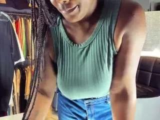 Freechat mareiabold on CamSoda