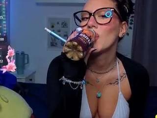 Offline marinalovesyou on CamSoda