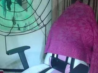 Offline meghanhotxxx on CamSoda