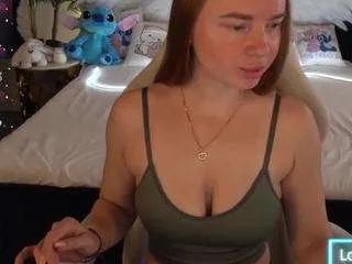 Offline miaredfox on CamSoda