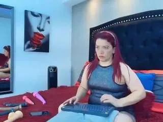 Freechat michellelow on CamSoda