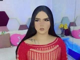 Freechat miss-adriana on CamSoda