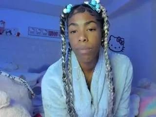 Offline naomisimone on CamSoda