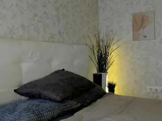 Offline nicole-charm on CamSoda