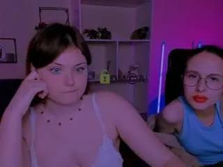 Freechat nikol-kitt on CamSoda