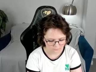 Offline nina-luna on CamSoda