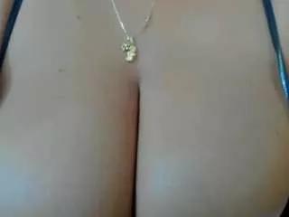 Freechat olivahot31 on CamSoda