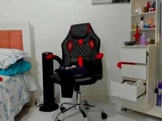 Freechat olivahot31 on CamSoda