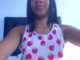 Offline pervert-tiny-girl on CamSoda