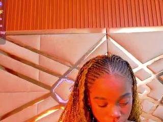 Offline petitelittleebonyy on CamSoda