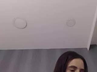 Offline pregnant-amira on CamSoda