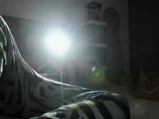 Offline queen-antonella-oficial on CamSoda