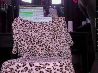 Freechat raissasky on CamSoda