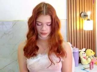 Freechat rossi-purple on CamSoda