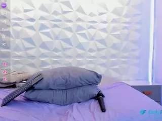 Freechat salem-cute on CamSoda