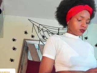 sara-williams1 on CamSoda 