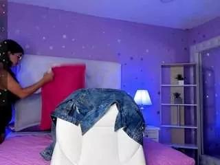 Freechat scarlette15 on CamSoda